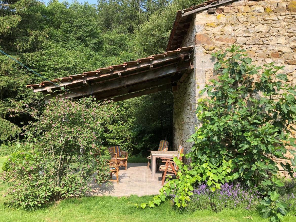 Le Moulin De La Farge B&B Saint-Moreil Екстериор снимка